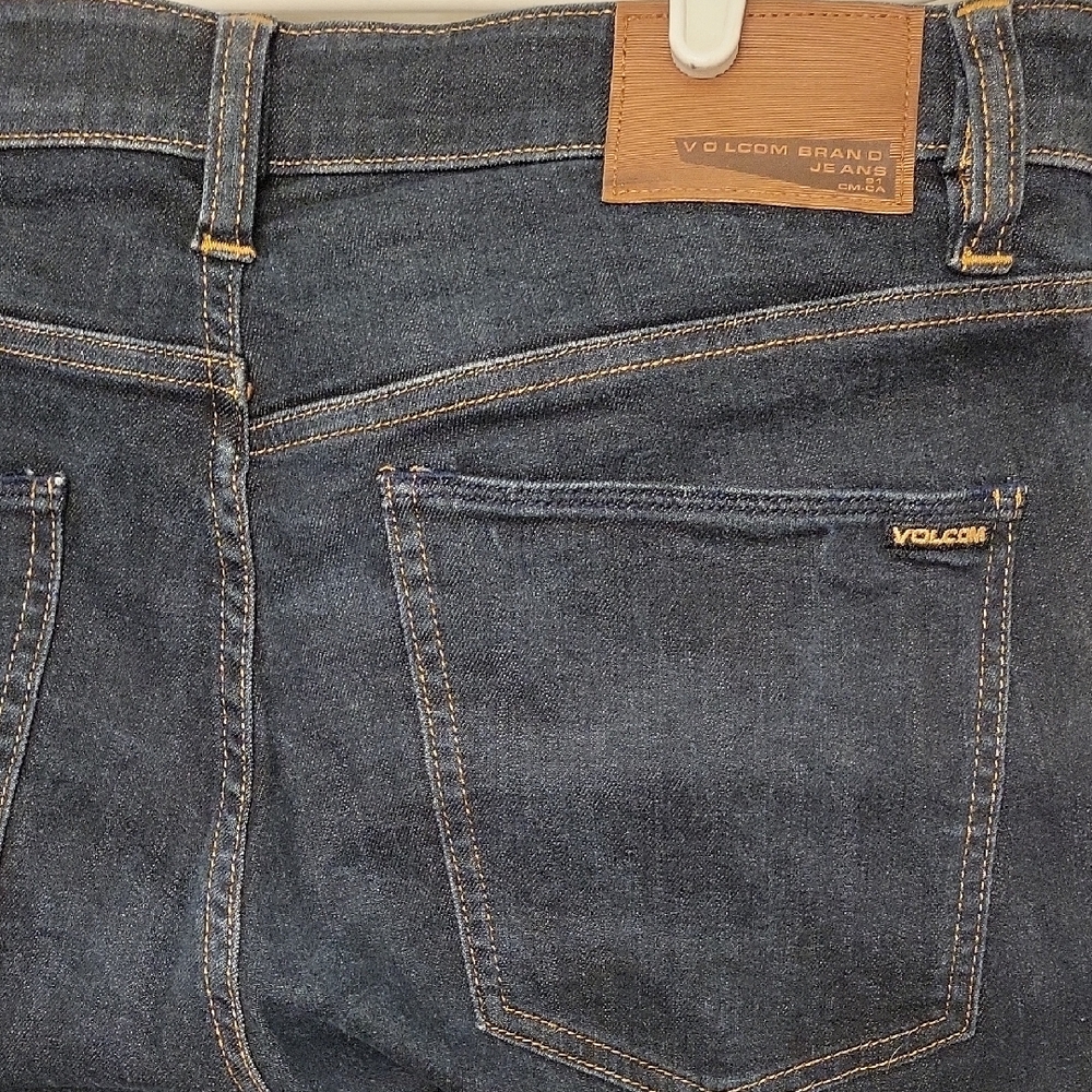 Volcom Men's Deep Indigo Jeans - Picture 7 of 8